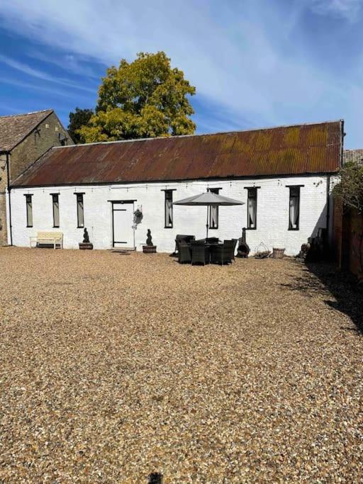 The Old Hay Barn - Games Room, Gym, Sleeps 8 Godmanchester Exterior foto