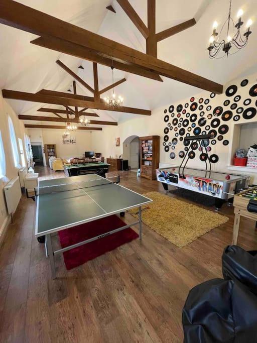 The Old Hay Barn - Games Room, Gym, Sleeps 8 Godmanchester Exterior foto