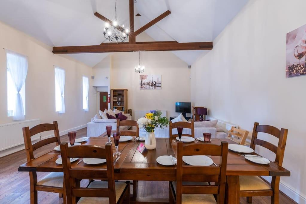 The Old Hay Barn - Games Room, Gym, Sleeps 8 Godmanchester Exterior foto