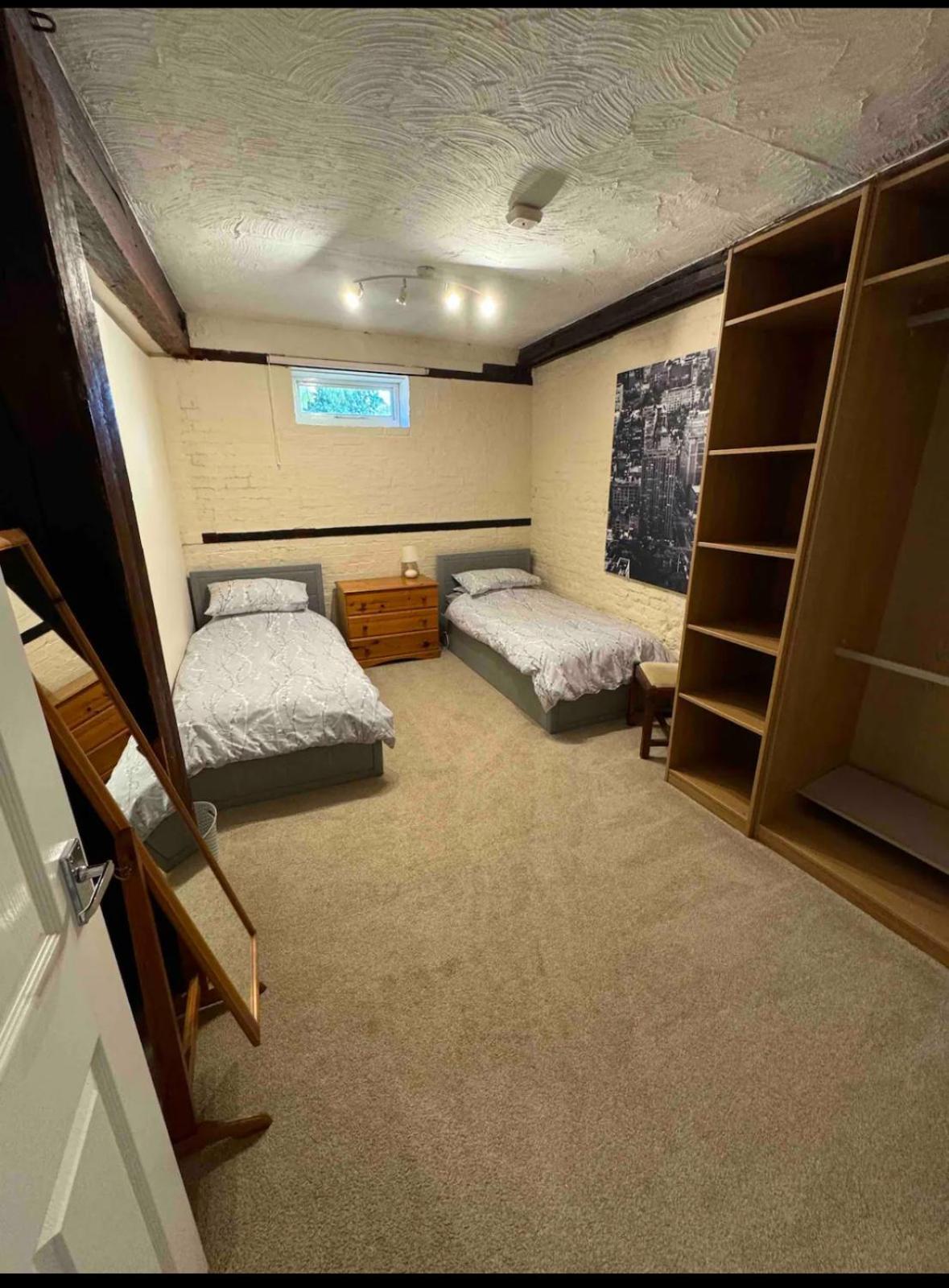 The Old Hay Barn - Games Room, Gym, Sleeps 8 Godmanchester Exterior foto